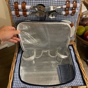 NWT Picnic Basket. Everything in photos included. Wicker style basket.